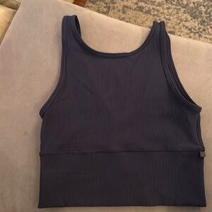 Lulu Lemon power pivot tank